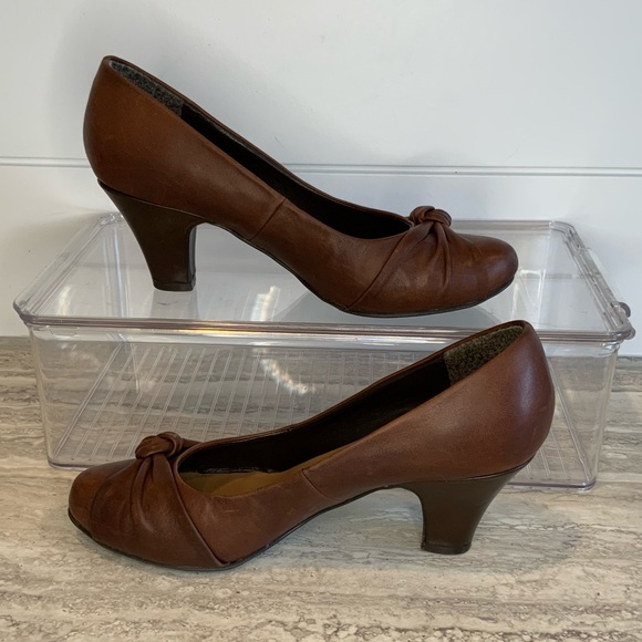 Call It Spring Brown Vegan Leather Pump - Size 6.5 - Picture 1 of 5